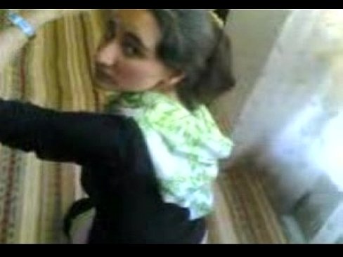 نيك مصرية في طيزها